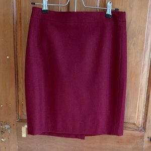 New without tag 
Jcrew wool pencil skirt